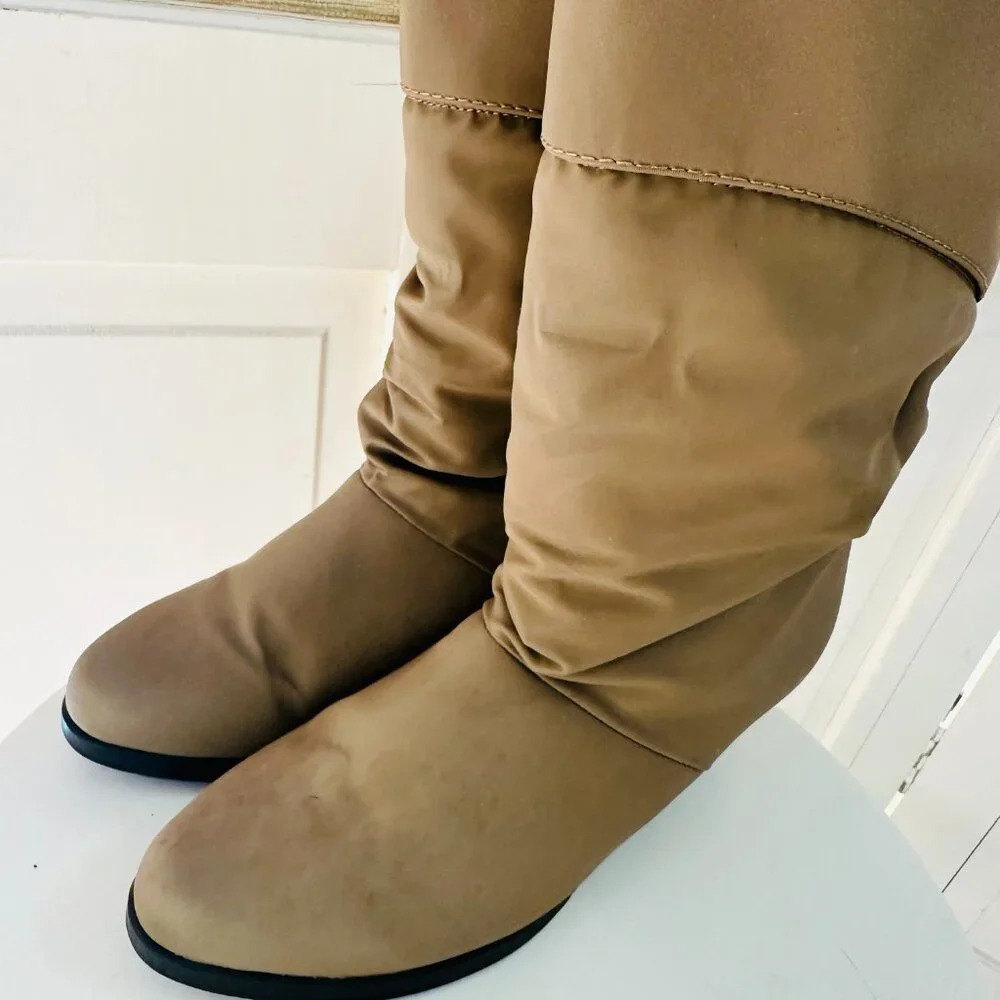 Vintage 1970s Danexx Insulated All Weather Winter Boots Tan Mid Calf 70s